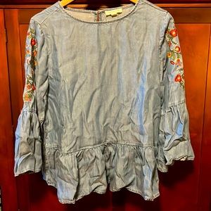 Beach lunch, lounge, size large denim, frilly shirt